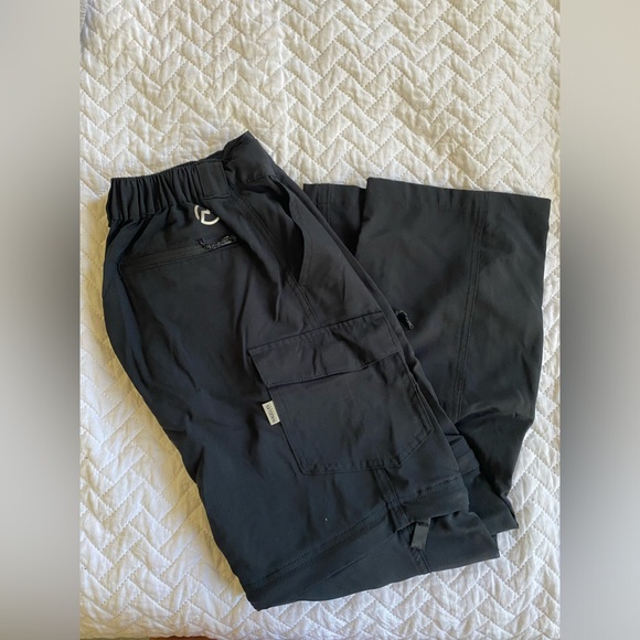 Kids Set of 2 Magellan Fish gear pants size 8 - Picture 4 of 4